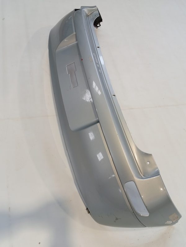 PARAGOLPE TRASERO CHEVROLET CORSA II 02-11 (USADO) - Imagen 4